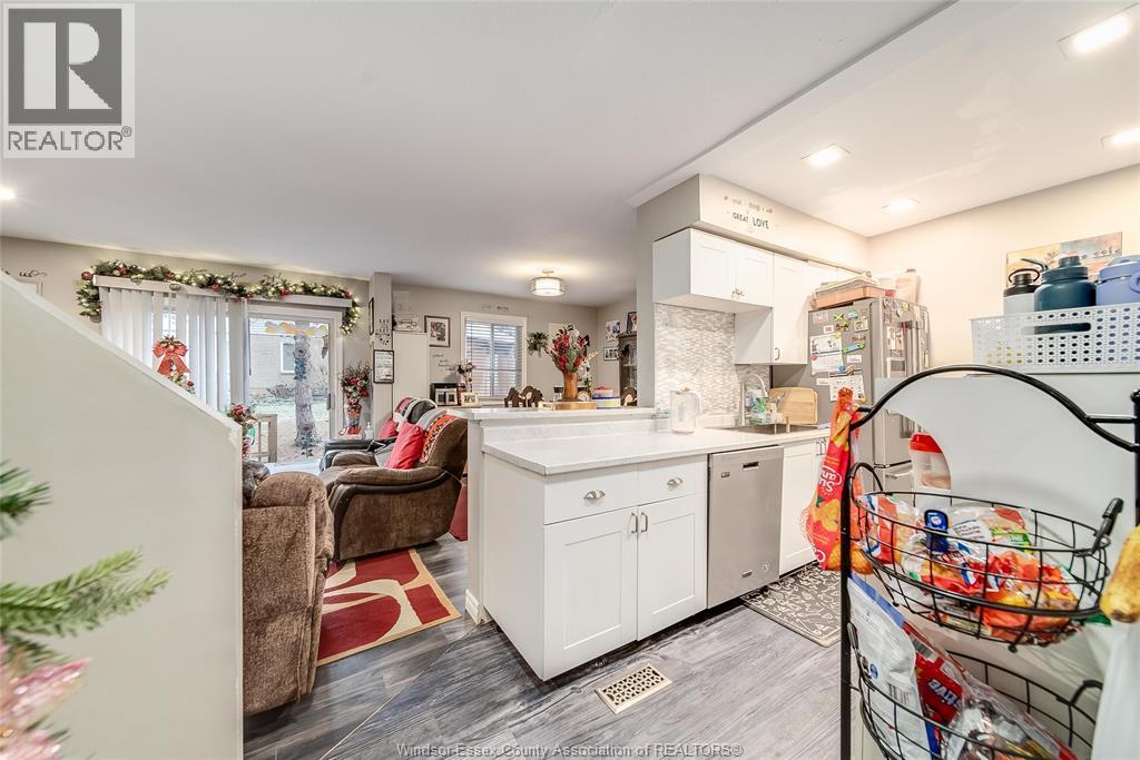 1319 Cardinal Crescent, Tecumseh, Ontario  N9A 6V7 - Photo 7 - 25031906