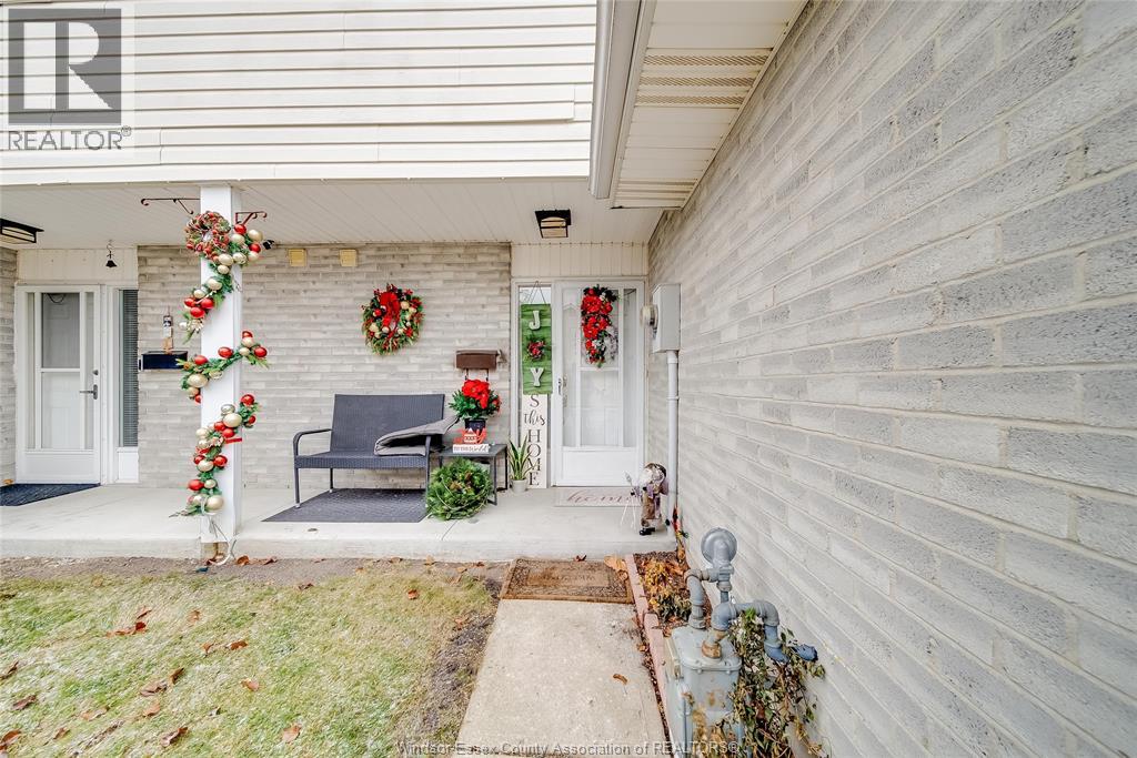 1319 Cardinal Crescent, Tecumseh, Ontario  N9A 6V7 - Photo 4 - 25031907