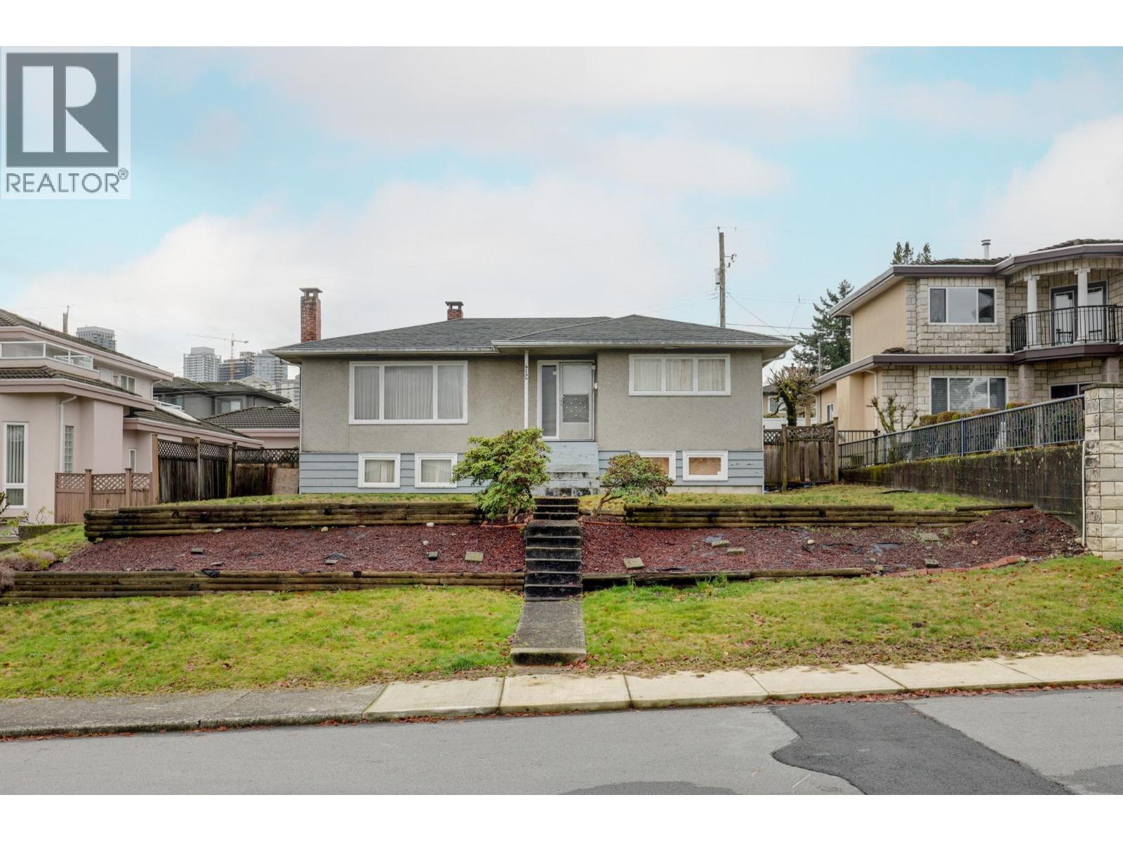 4144 PRICE CRESCENT, Burnaby, British Columbia