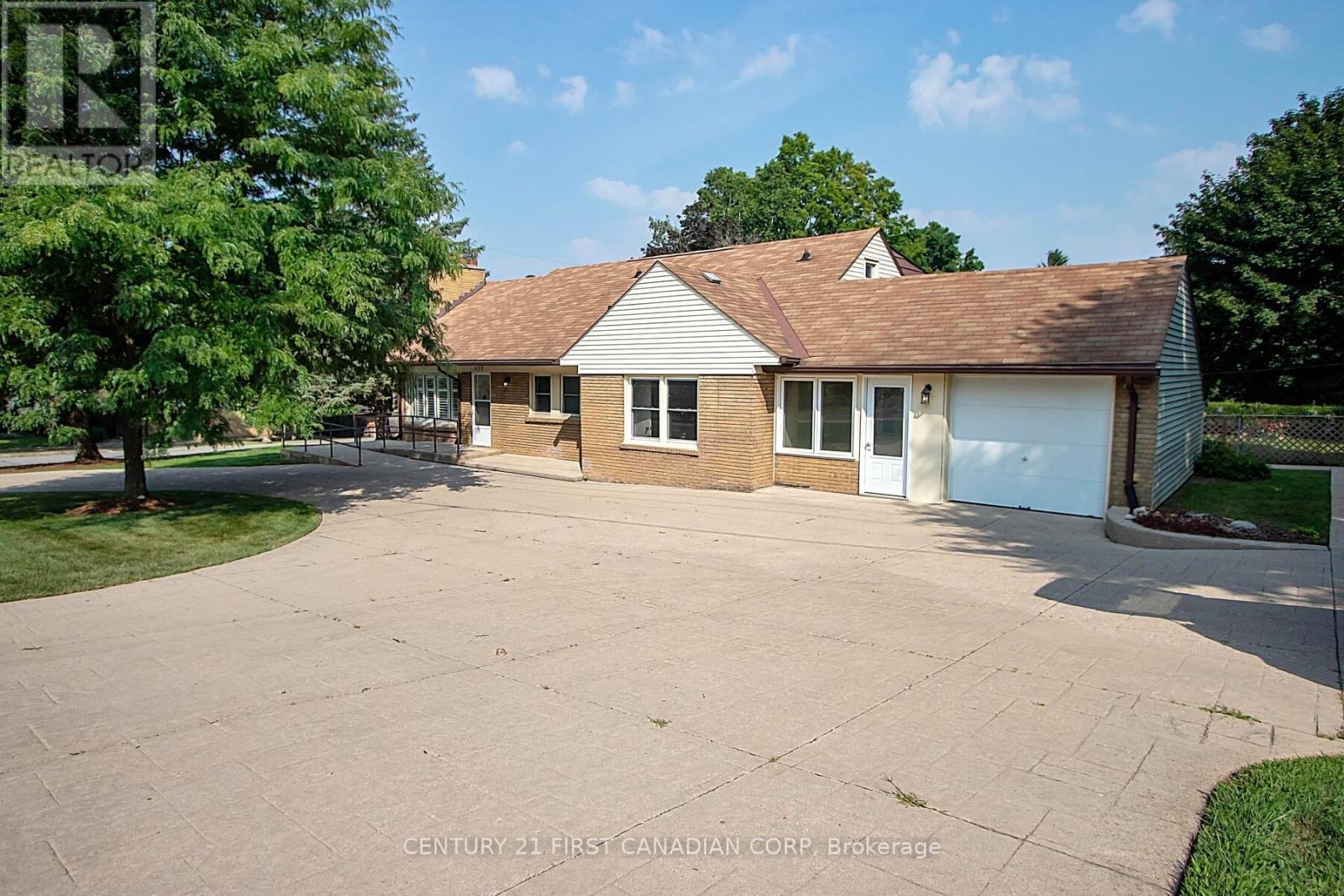 459 Riverside Drive, London North (North N), Ontario  N6H 2R8 - Photo 3 - X12647802