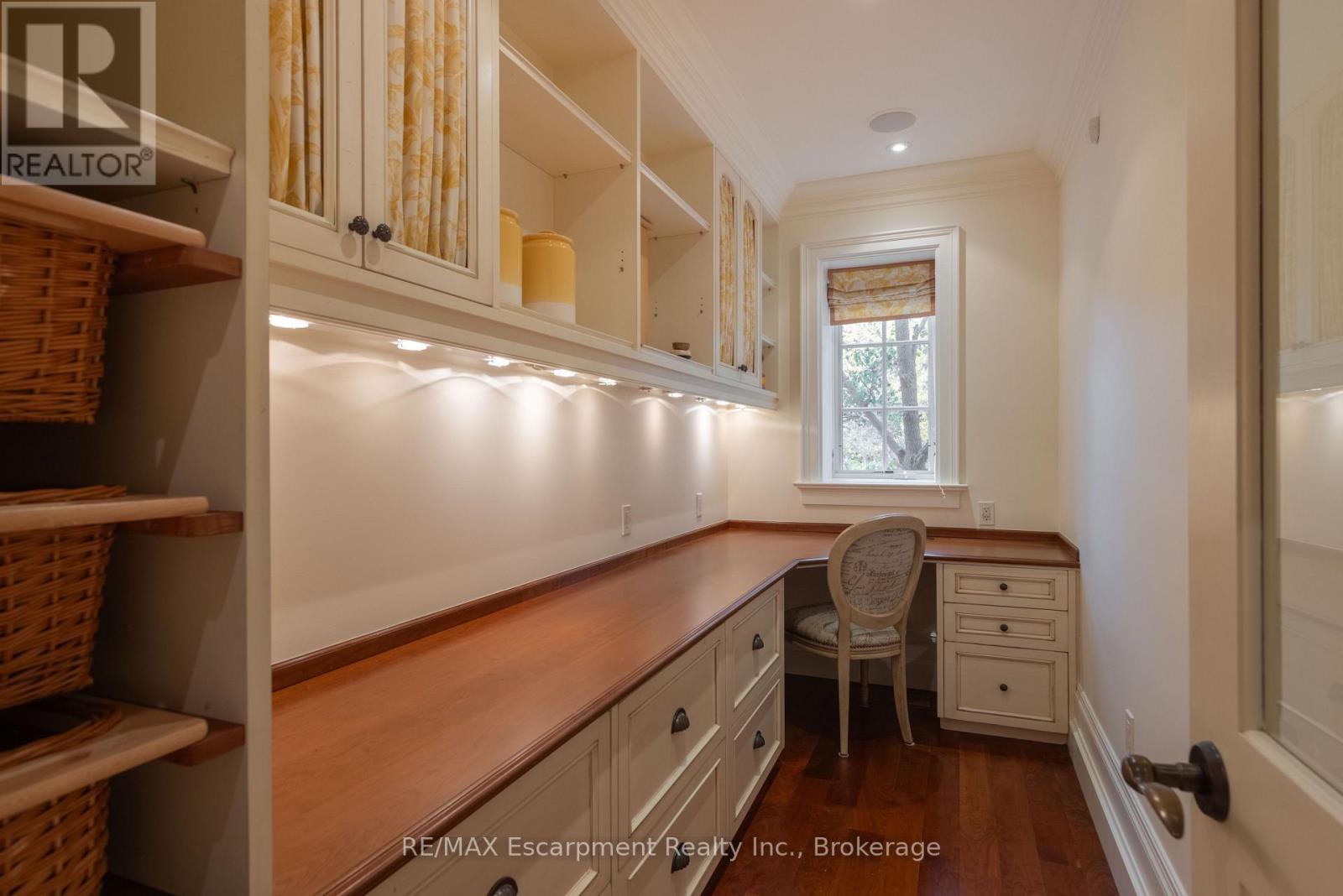 1081 Argyle Drive, Oakville, Ontario  L6J 1A9 - Photo 20 - W12524606