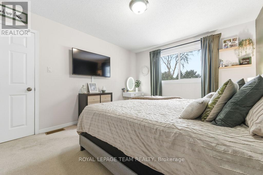 13 Archibald Street, Whitewater Region, Ontario  K0J 1K0 - Photo 23 - X12647772