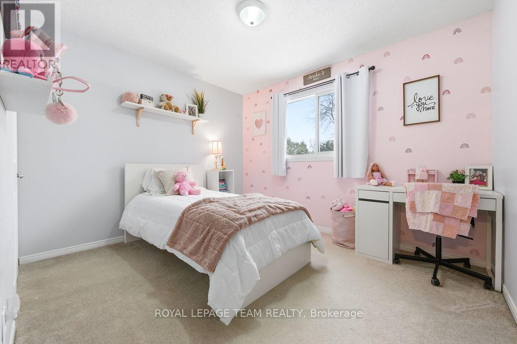 13 Archibald Street, Whitewater Region, Ontario  K0J 1K0 - Photo 25 - X12647772