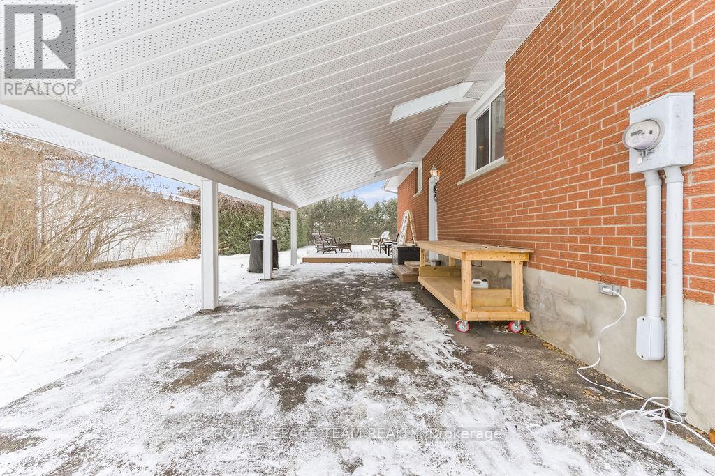 13 Archibald Street, Whitewater Region, Ontario  K0J 1K0 - Photo 4 - X12647772