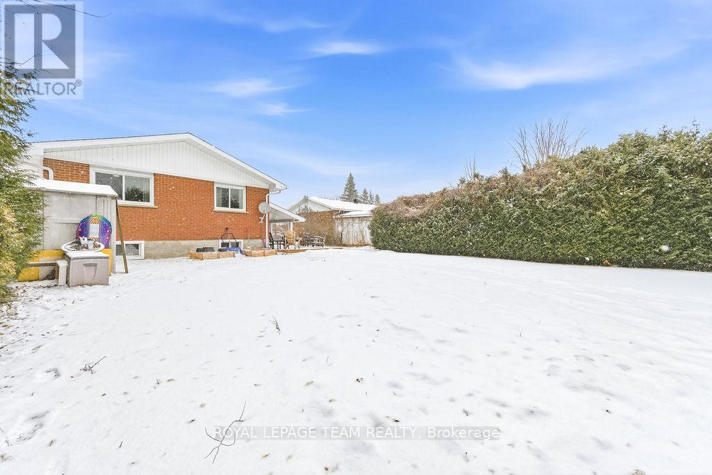 13 Archibald Street, Whitewater Region, Ontario  K0J 1K0 - Photo 40 - X12647772