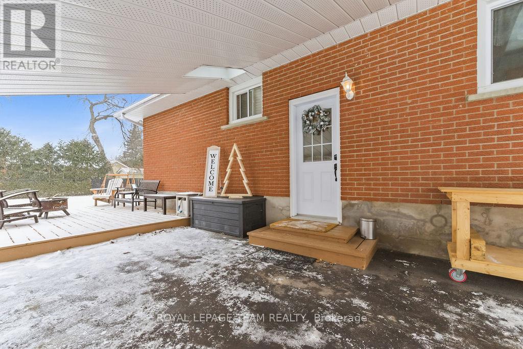 13 Archibald Street, Whitewater Region, Ontario  K0J 1K0 - Photo 5 - X12647772