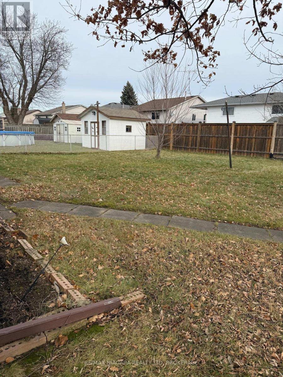 8006 Paddock Trail Drive, Niagara Falls (Ascot), Ontario  L2H 1X2 - Photo 22 - X12647740