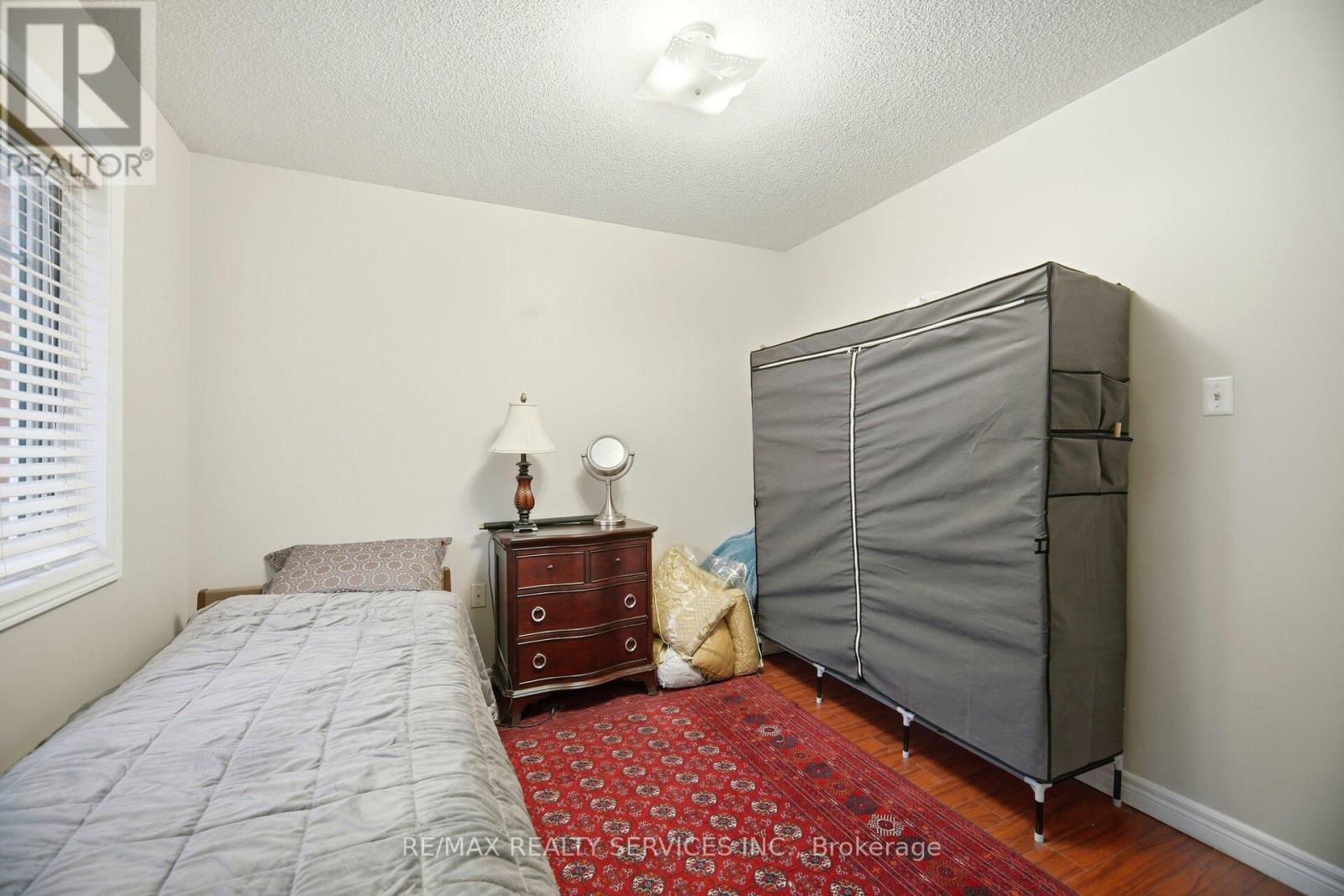 31 Seahorse Avenue, Brampton, Ontario  L6V 4N7 - Photo 27 - W12642576