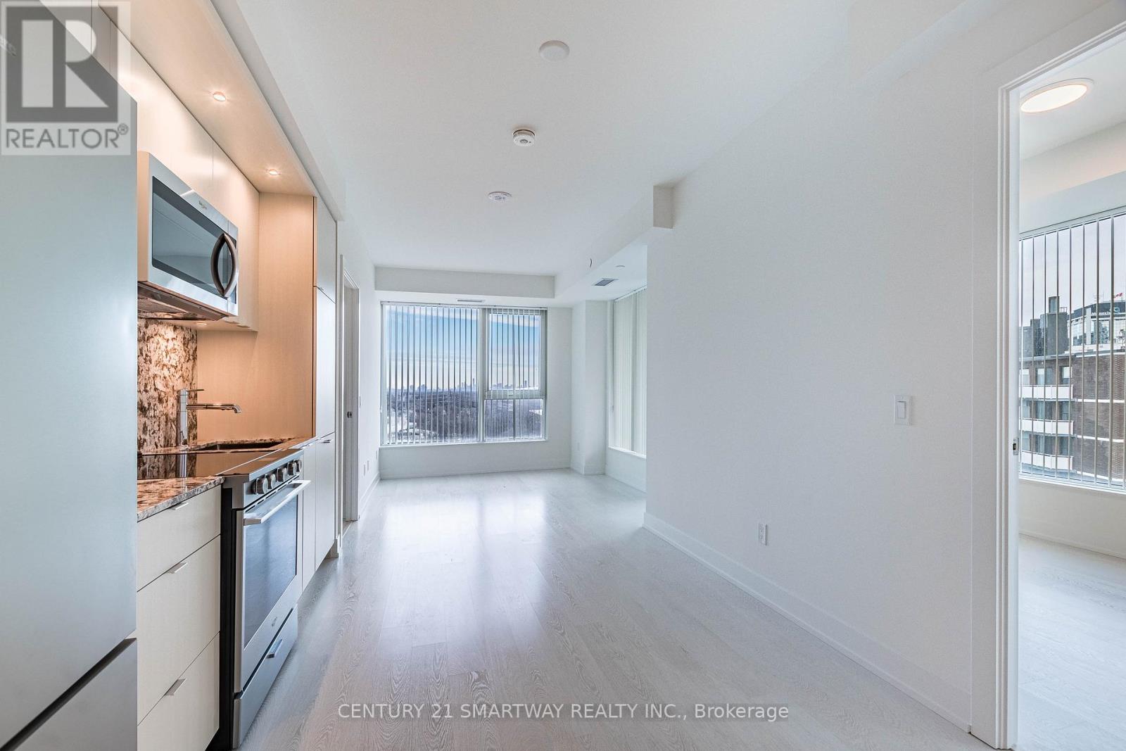 1104 - 60 Central Park Roadway, Toronto, Ontario  M9A 0E6 - Photo 12 - W12643184