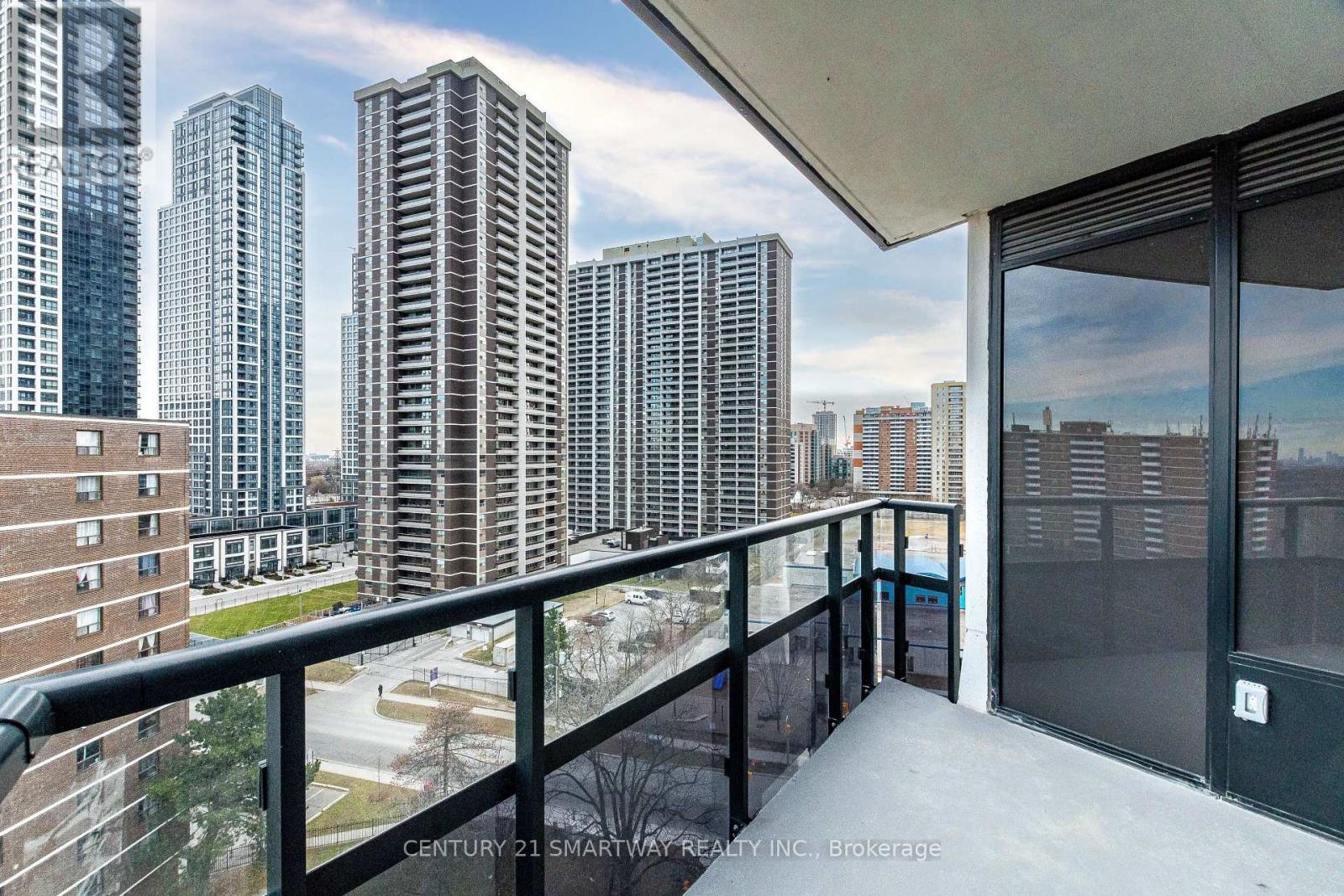 1104 - 60 Central Park Roadway, Toronto, Ontario  M9A 0E6 - Photo 31 - W12643184