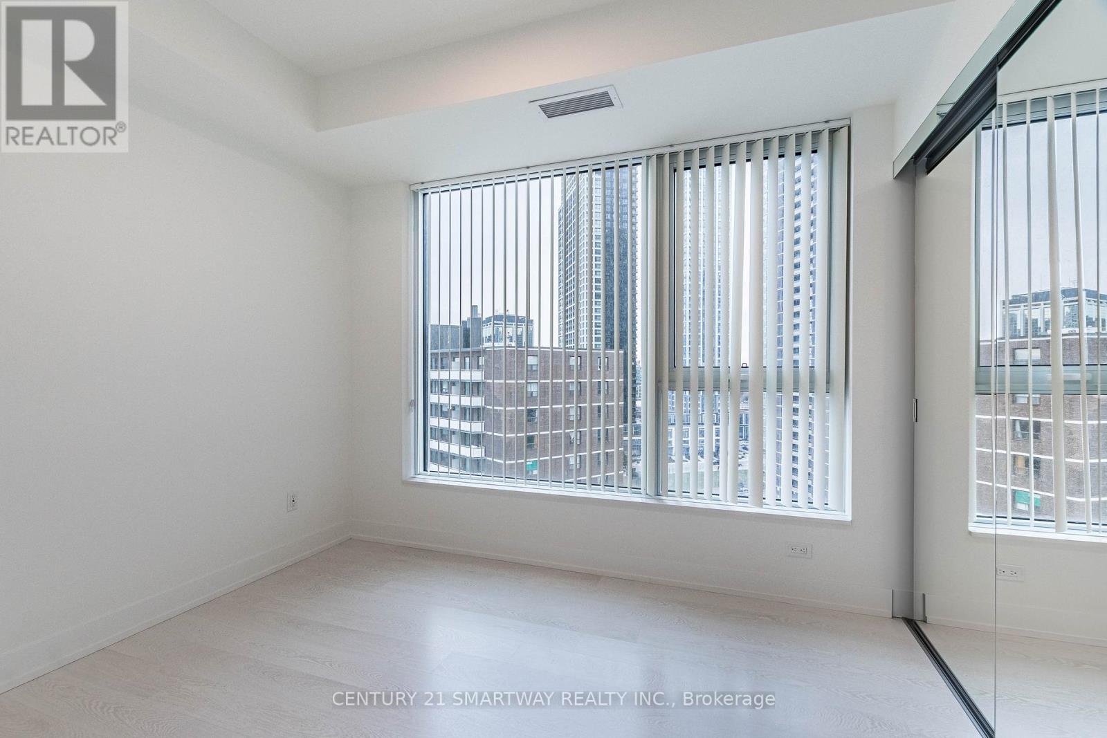 1104 - 60 Central Park Roadway, Toronto, Ontario  M9A 0E6 - Photo 22 - W12643184