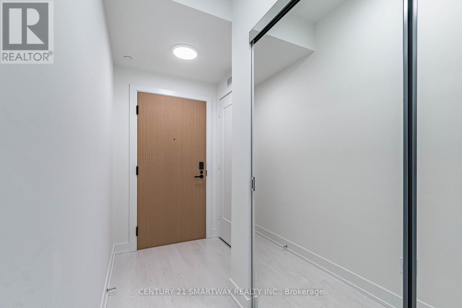 1104 - 60 Central Park Roadway, Toronto, Ontario  M9A 0E6 - Photo 7 - W12643184