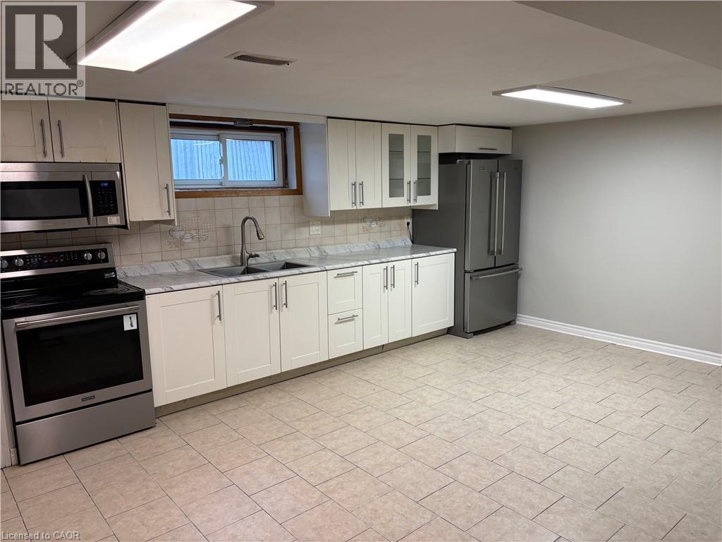 249 Federal Street Unit# Lower, Stoney Creek, Ontario  L8E 1P6 - Photo 4 - 40794910
