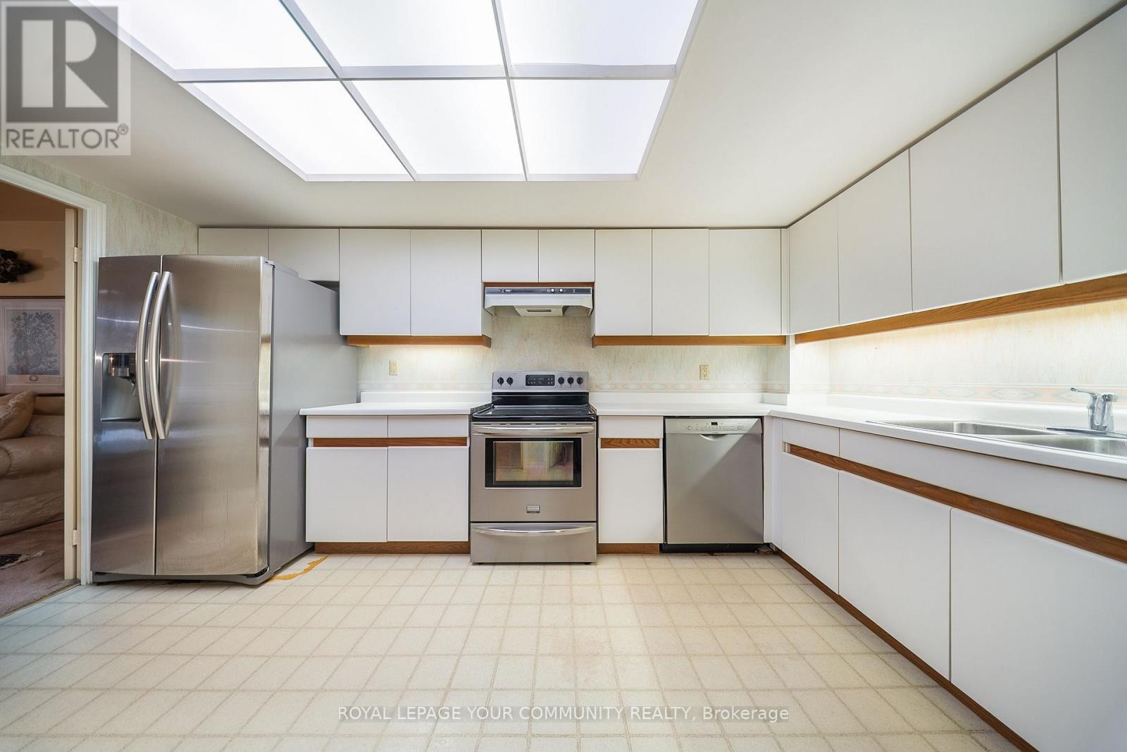 408 - 3900 Yonge Street, Toronto (Bedford Park-Nortown), Ontario  M4N 3N6 - Photo 12 - C12647734