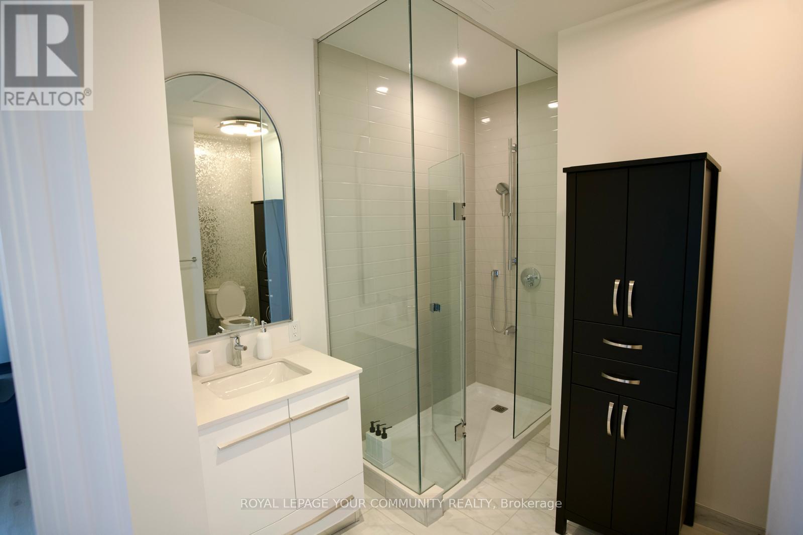 4907 - 8 Cumberland Street, Toronto, Ontario  M4W 0B6 - Photo 5 - C12647738