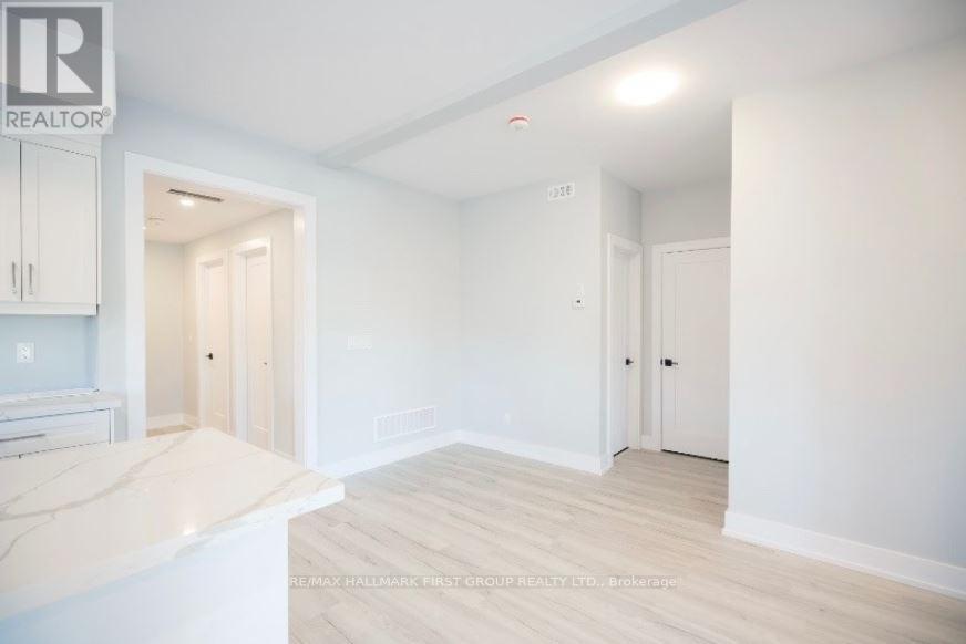 2 - 180 Prince Street W, Oshawa, Ontario  L1G 4E6 - Photo 5 - E12647760