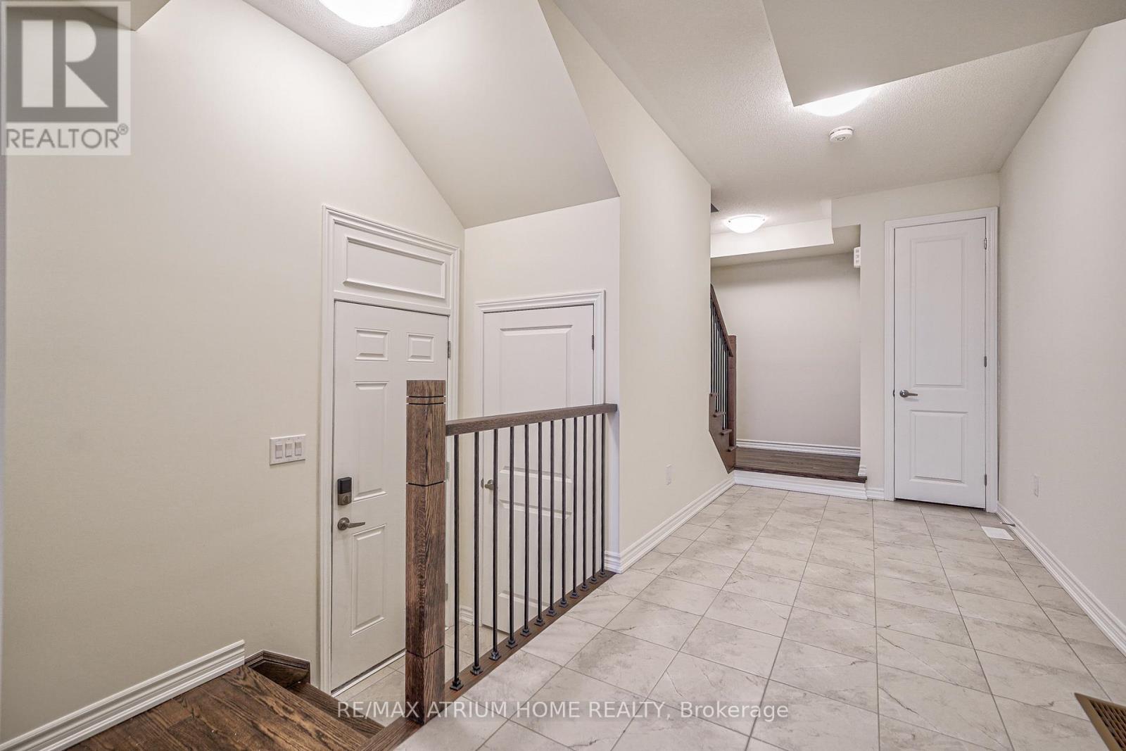 4 Thomas Frisby Jr. Crescent, Markham (Victoria Square), Ontario  L6C 3L1 - Photo 6 - N12647782