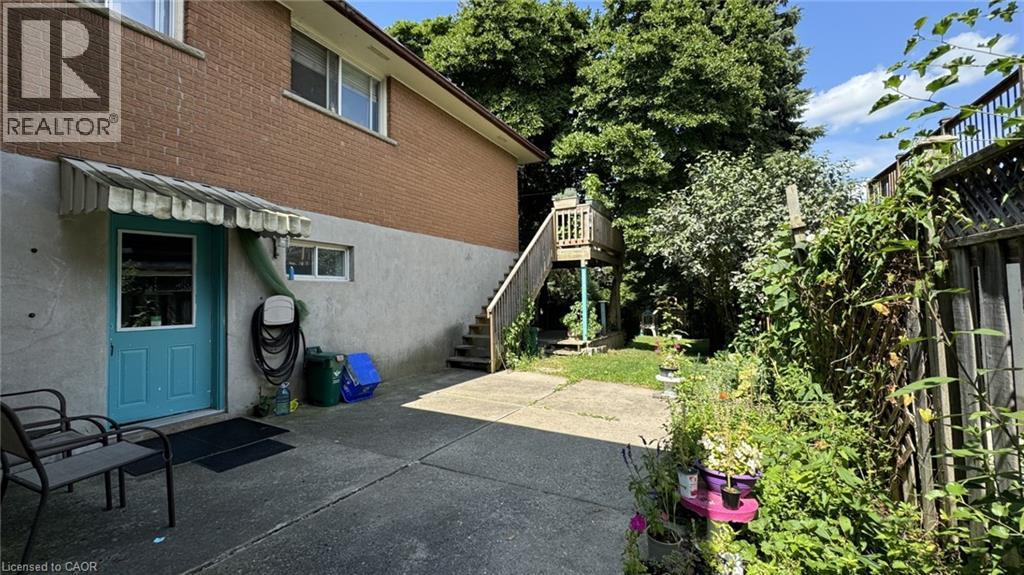 408 Erb Street W Unit# 2, Waterloo, Ontario  N2L 1W8 - Photo 3 - 40794901
