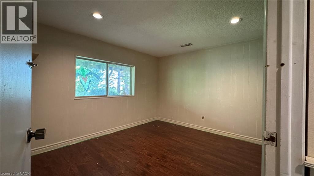 408 Erb Street W Unit# 2, Waterloo, Ontario  N2L 1W8 - Photo 8 - 40794901