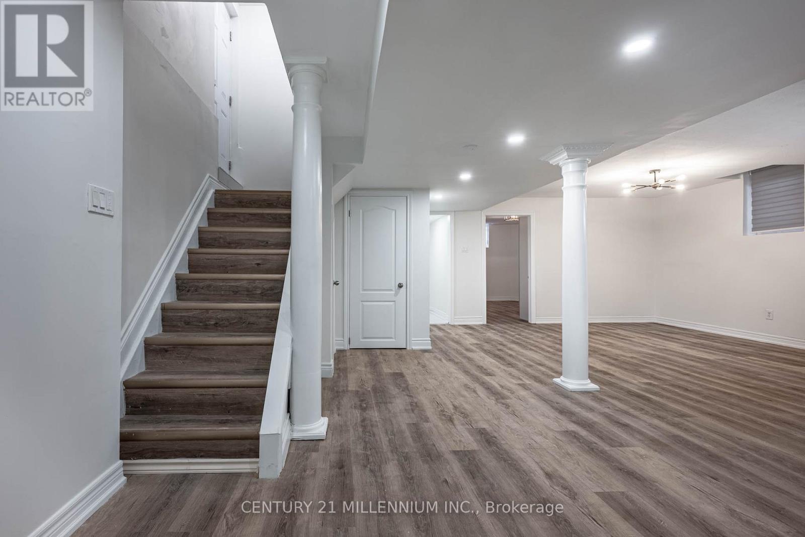 321 Howard Crescent, Orangeville, Ontario  L9W 4W7 - Photo 4 - W12647758