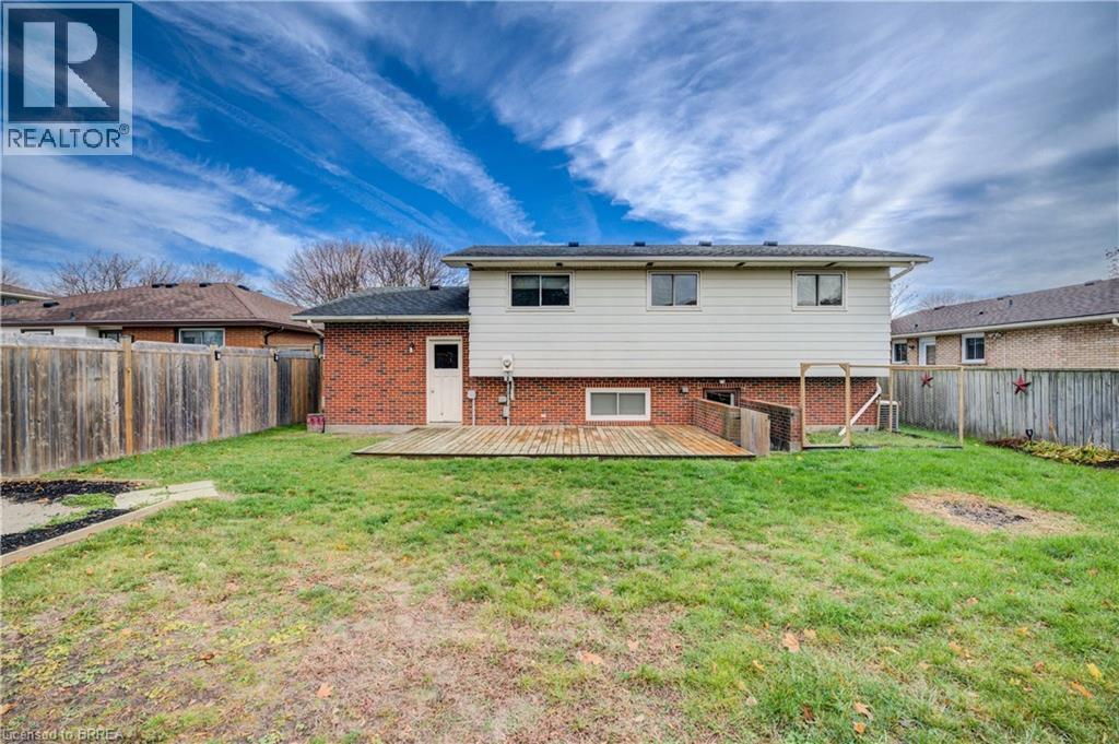 124 Oak Street, Simcoe, Ontario  N3Y 4S3 - Photo 35 - 40789207