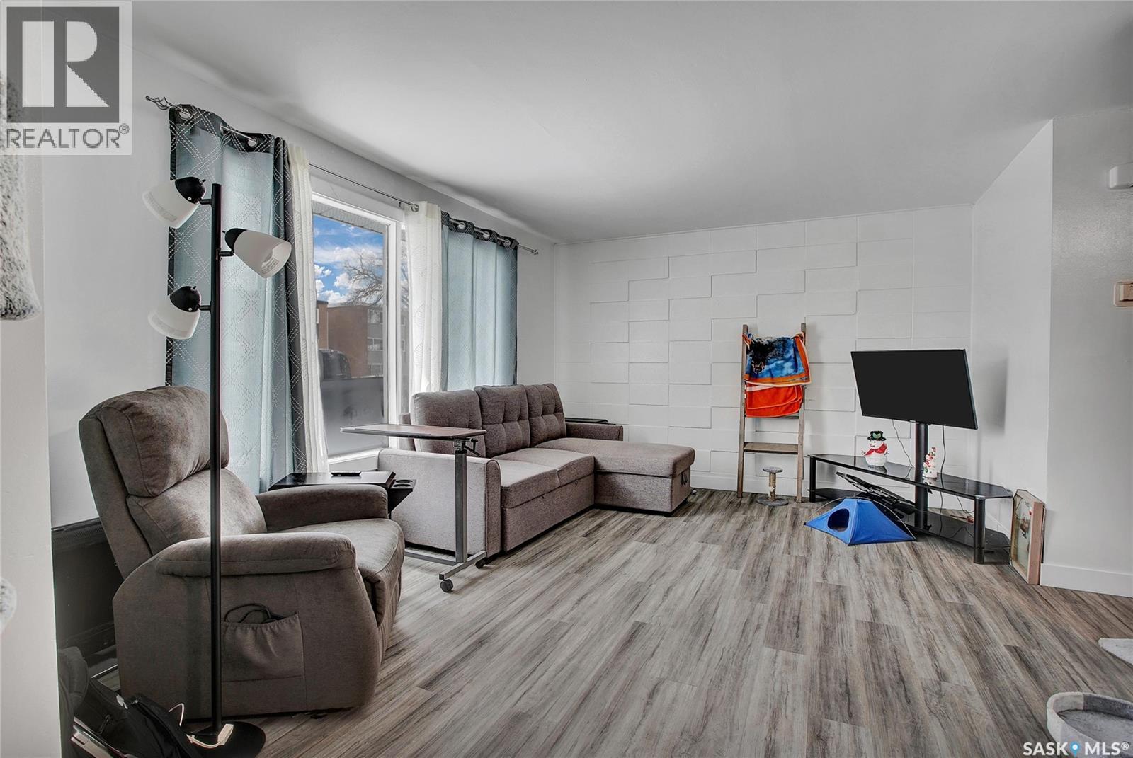 2820-2822 7th Street E, Saskatoon, Saskatchewan  S7H 1A8 - Photo 9 - SK025871