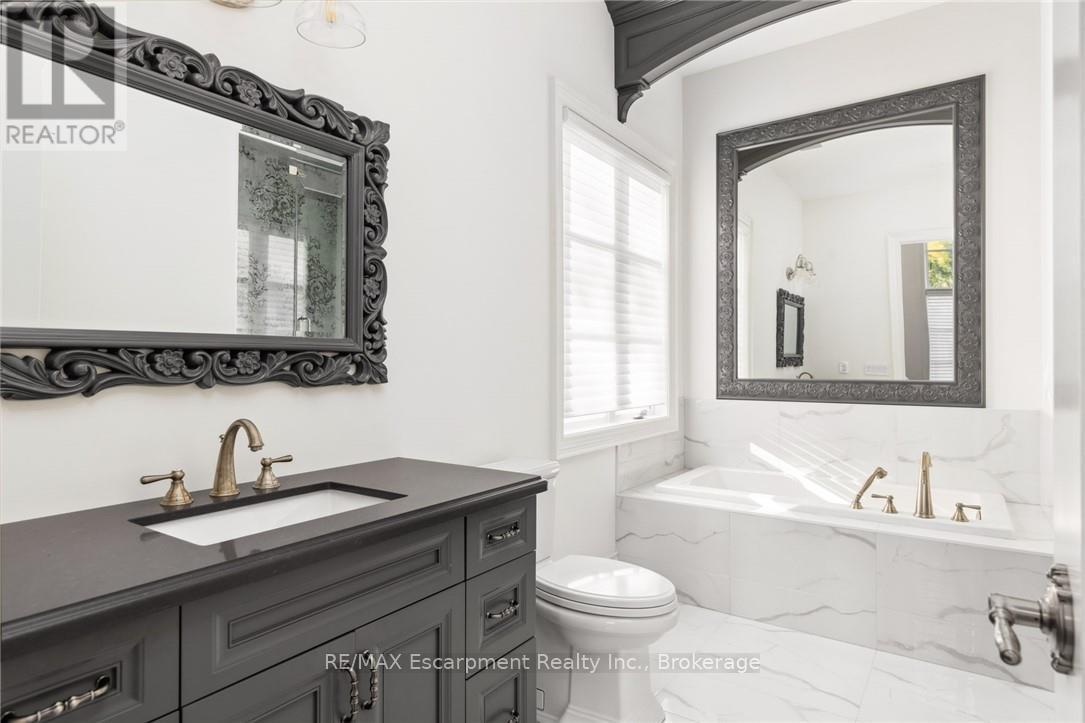 25 Arbourvale Common Road, St. Catharines, Ontario  L2T 3B7 - Photo 24 - X12526112