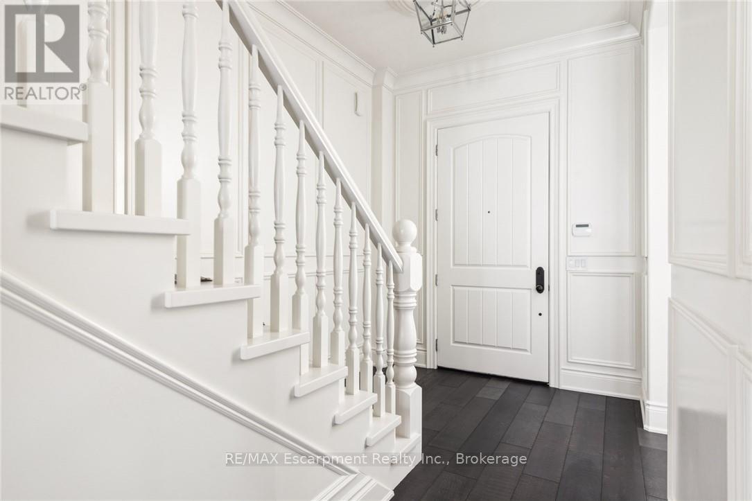 25 Arbourvale Common Road, St. Catharines, Ontario  L2T 3B7 - Photo 8 - X12526112