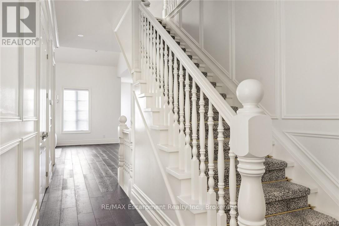 25 Arbourvale Common Road, St. Catharines, Ontario  L2T 3B7 - Photo 9 - X12526112