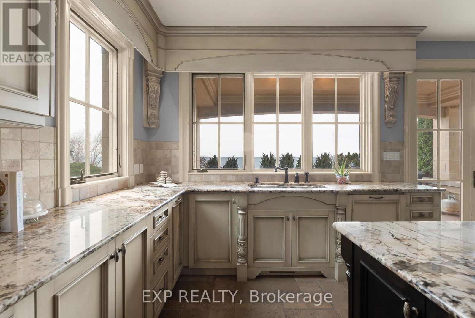 5545 Blezard Drive, Lincoln, Ontario  L3J 1R1 - Photo 18 - X12647766