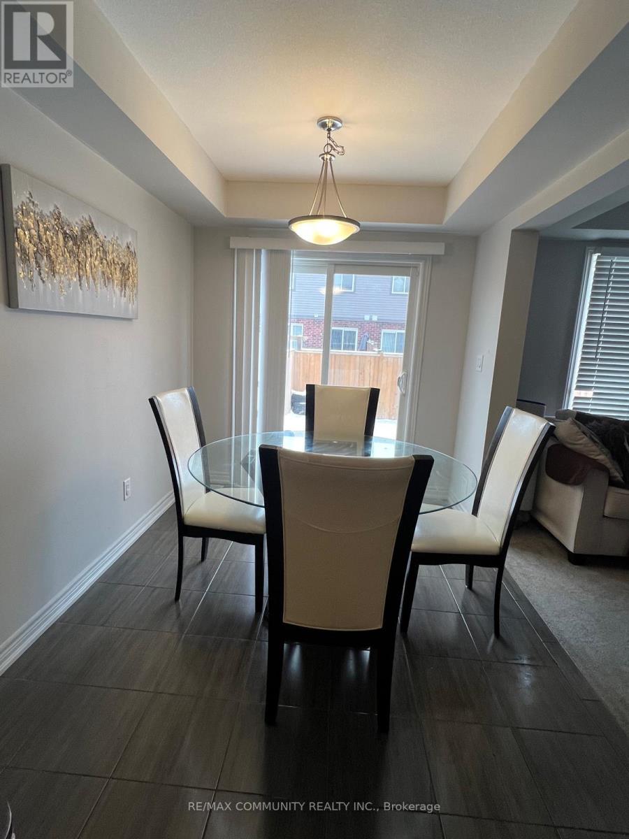 604 Julia Drive, Welland, Ontario  L3C 0G8 - Photo 3 - X12647798