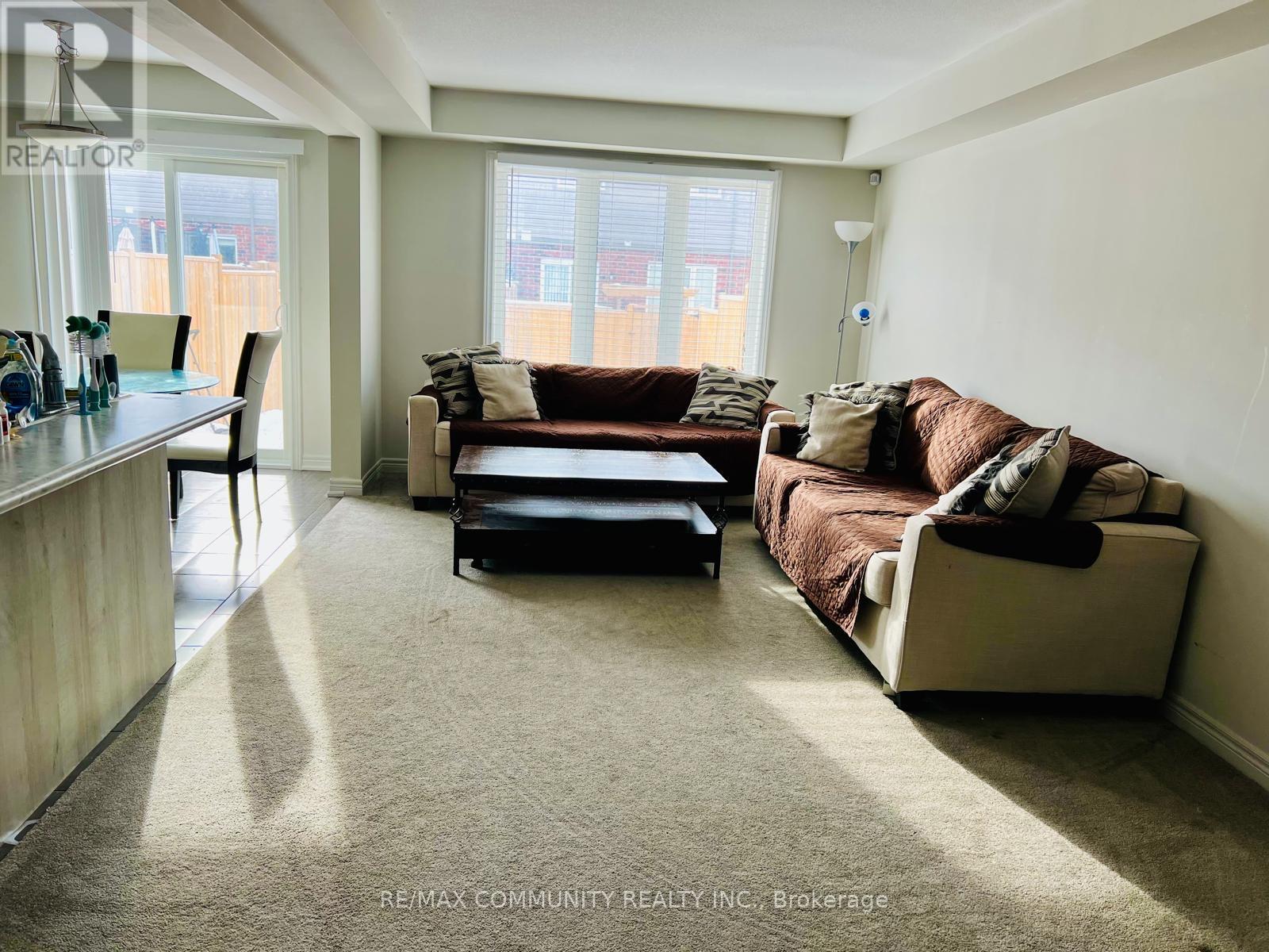 604 Julia Drive, Welland, Ontario  L3C 0G8 - Photo 6 - X12647798