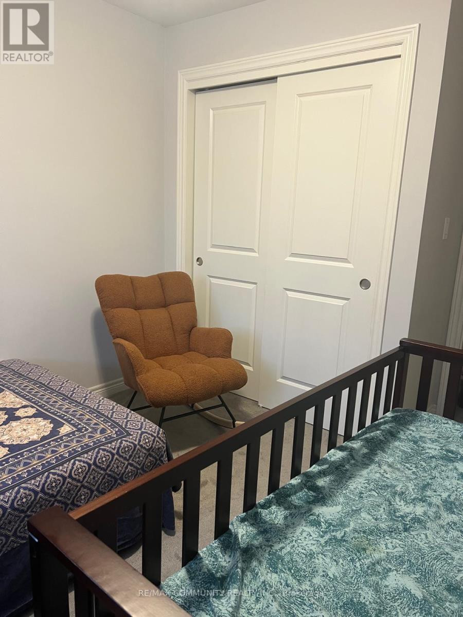 604 Julia Drive, Welland, Ontario  L3C 0G8 - Photo 7 - X12647798