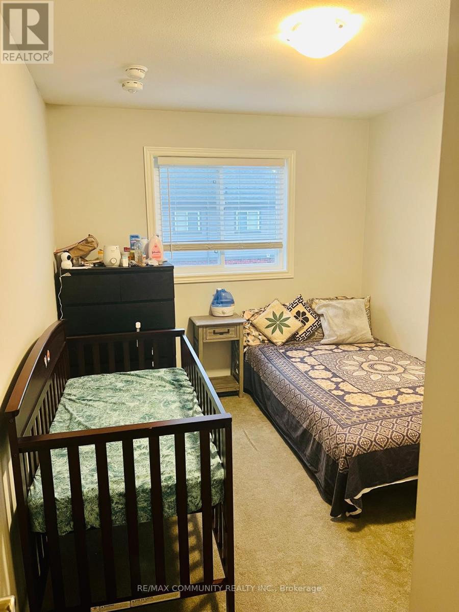 604 Julia Drive, Welland, Ontario  L3C 0G8 - Photo 8 - X12647798