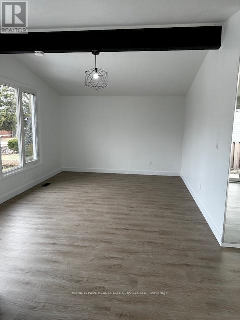 35 Karen Crescent, Hamilton, Ontario  L9C 5M5 - Photo 4 - X12647808