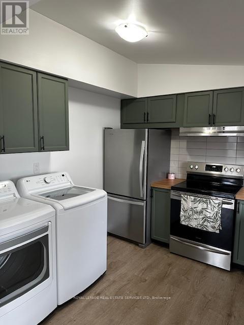 35 Karen Crescent, Hamilton, Ontario  L9C 5M5 - Photo 6 - X12647808