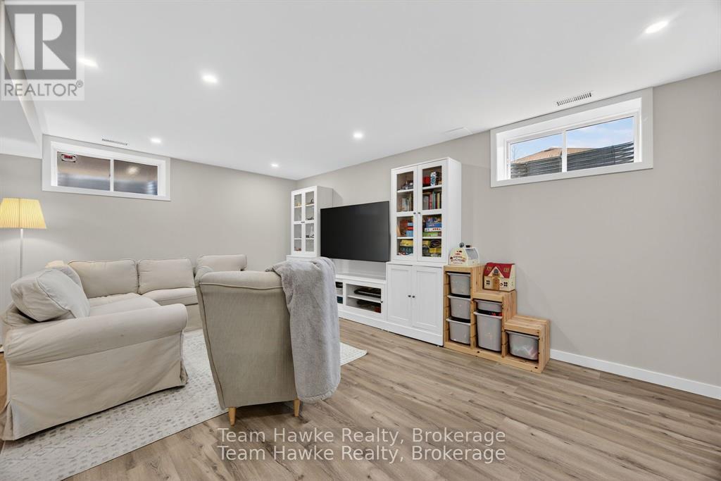 26 Sheppard Drive, Tay (Victoria Harbour), Ontario  L0K 2A0 - Photo 33 - S12647820