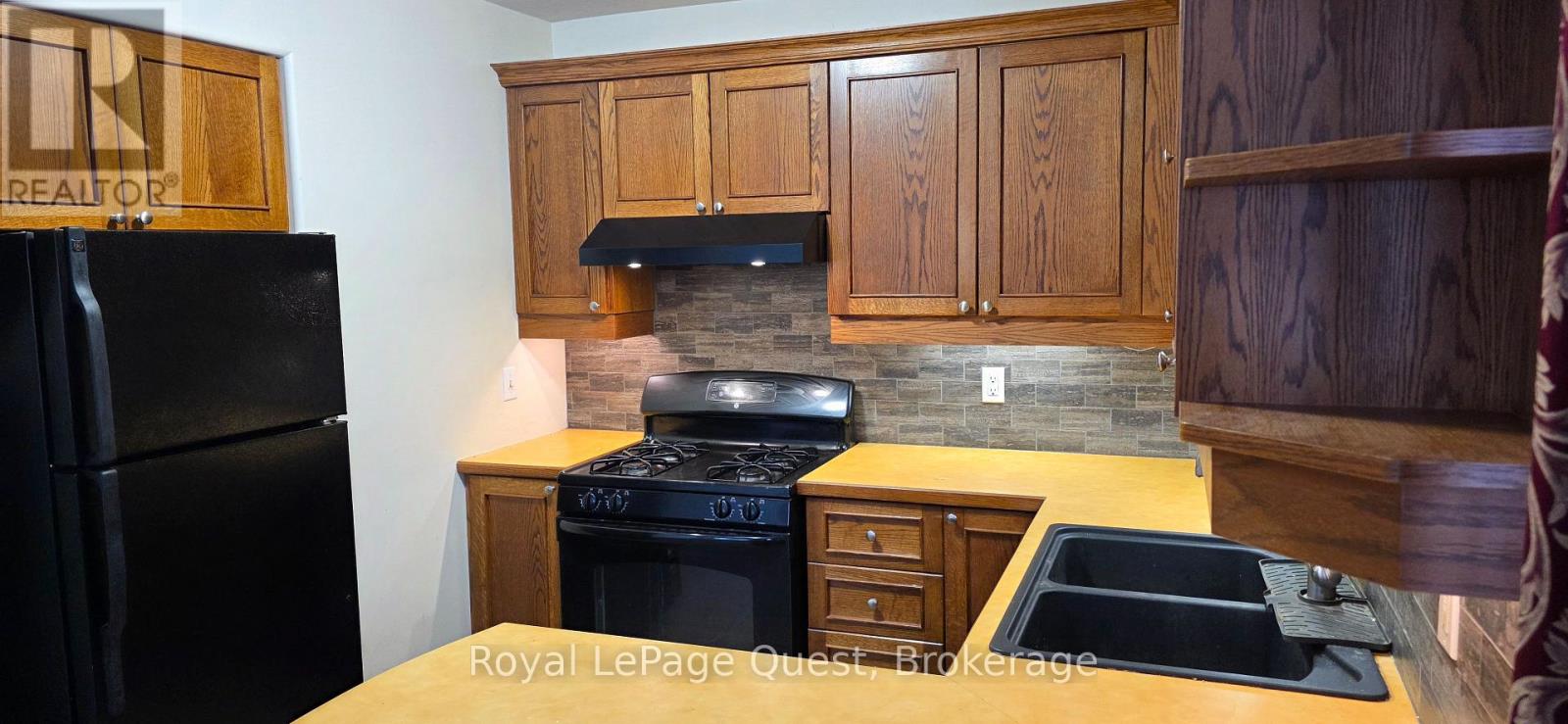 2 - 9 Conder Drive, Oro-Medonte, Ontario  L0K 1E0 - Photo 7 - S12647826