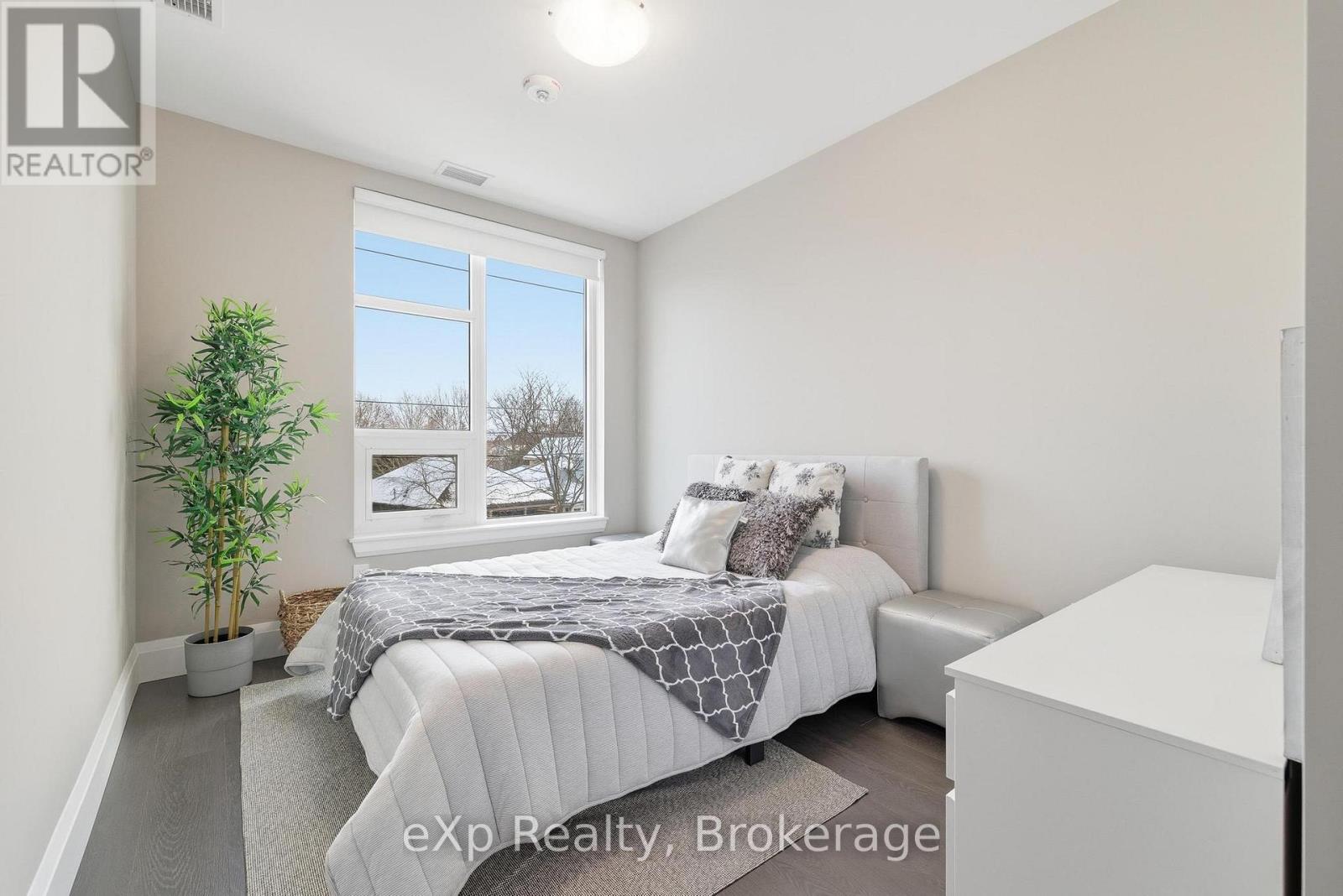 104 - 73 Arthur Street S, Guelph (St. Patrick's Ward), Ontario  N1E 0S6 - Photo 23 - X12647822