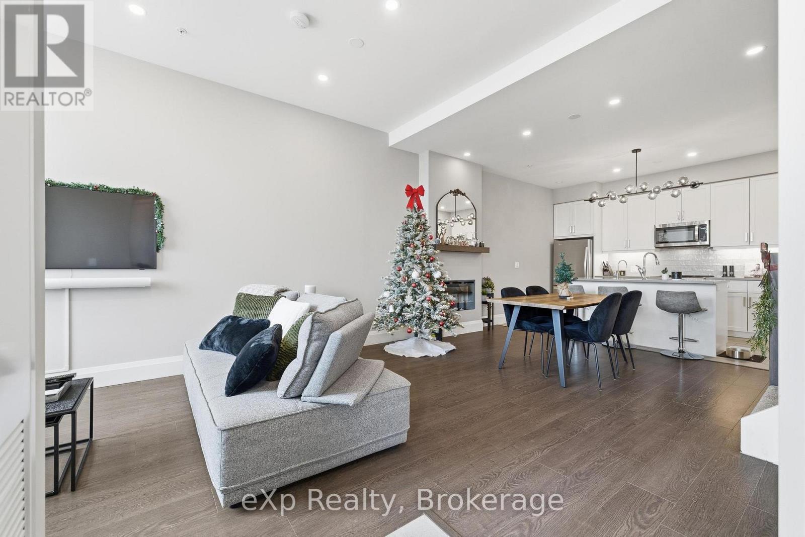 104 - 73 Arthur Street S, Guelph (St. Patrick's Ward), Ontario  N1E 0S6 - Photo 3 - X12647822