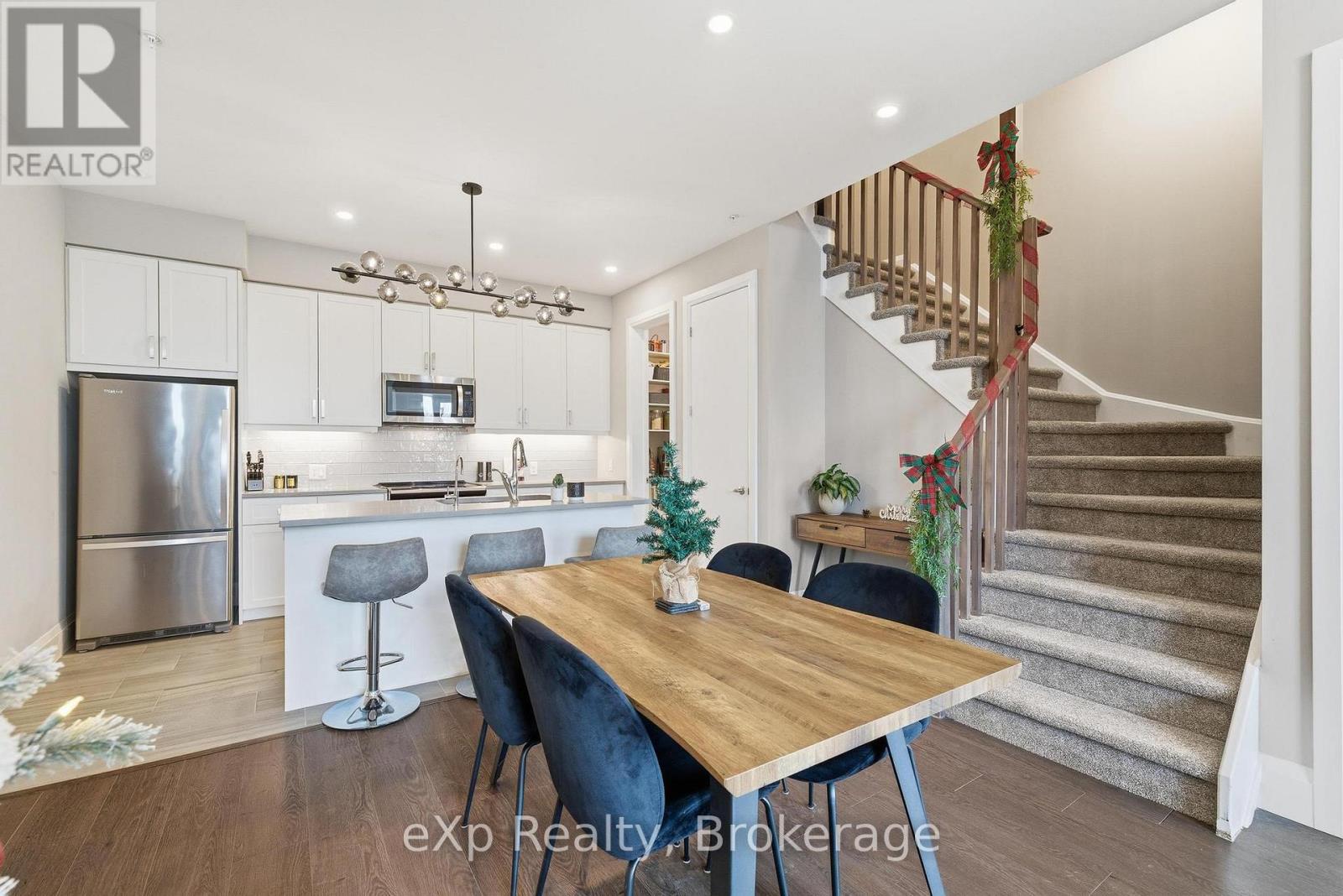 104 - 73 Arthur Street S, Guelph (St. Patrick's Ward), Ontario  N1E 0S6 - Photo 4 - X12647822