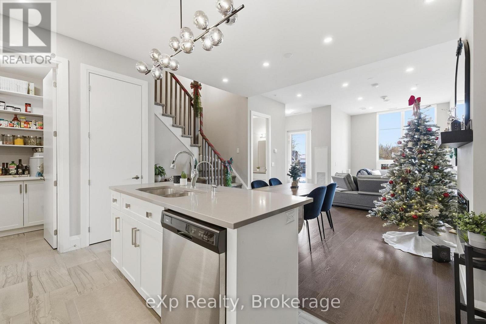 104 - 73 Arthur Street S, Guelph (St. Patrick's Ward), Ontario  N1E 0S6 - Photo 7 - X12647822