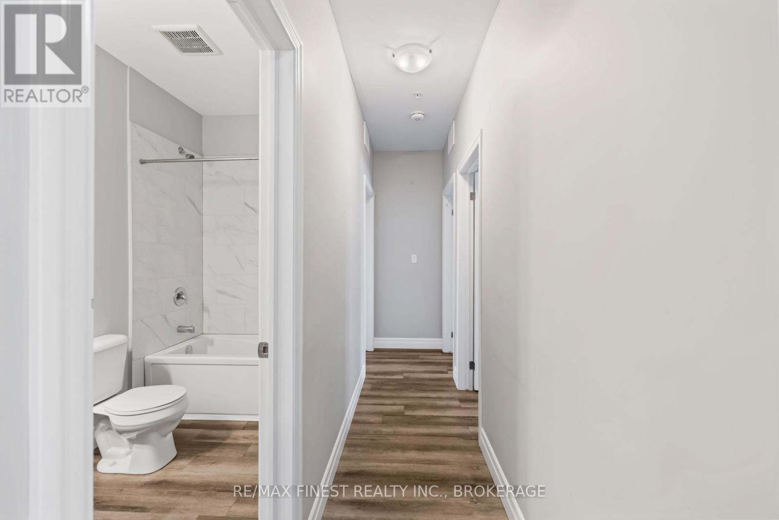 202 - 501 Frontenac Street, Kingston (East Of Sir John A. Blvd), Ontario  K4K 4L9 - Photo 20 - X12647828