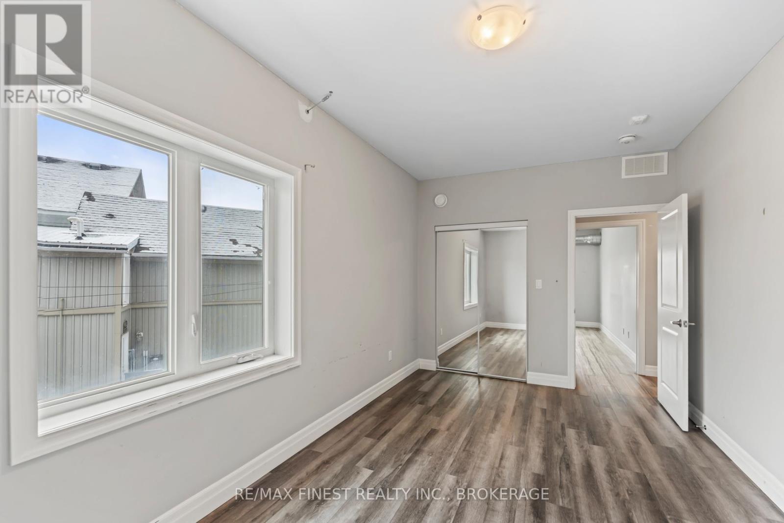 202 - 501 Frontenac Street, Kingston (East Of Sir John A. Blvd), Ontario  K4K 4L9 - Photo 27 - X12647828