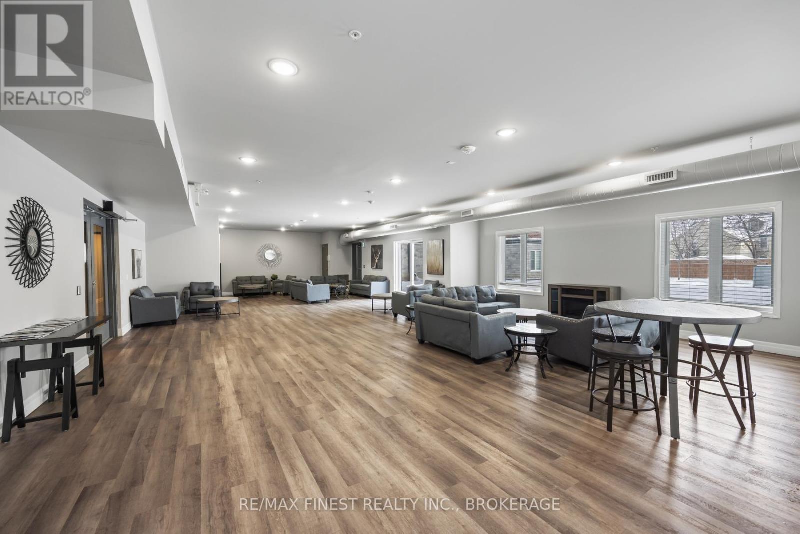 202 - 501 Frontenac Street, Kingston (East Of Sir John A. Blvd), Ontario  K4K 4L9 - Photo 39 - X12647828