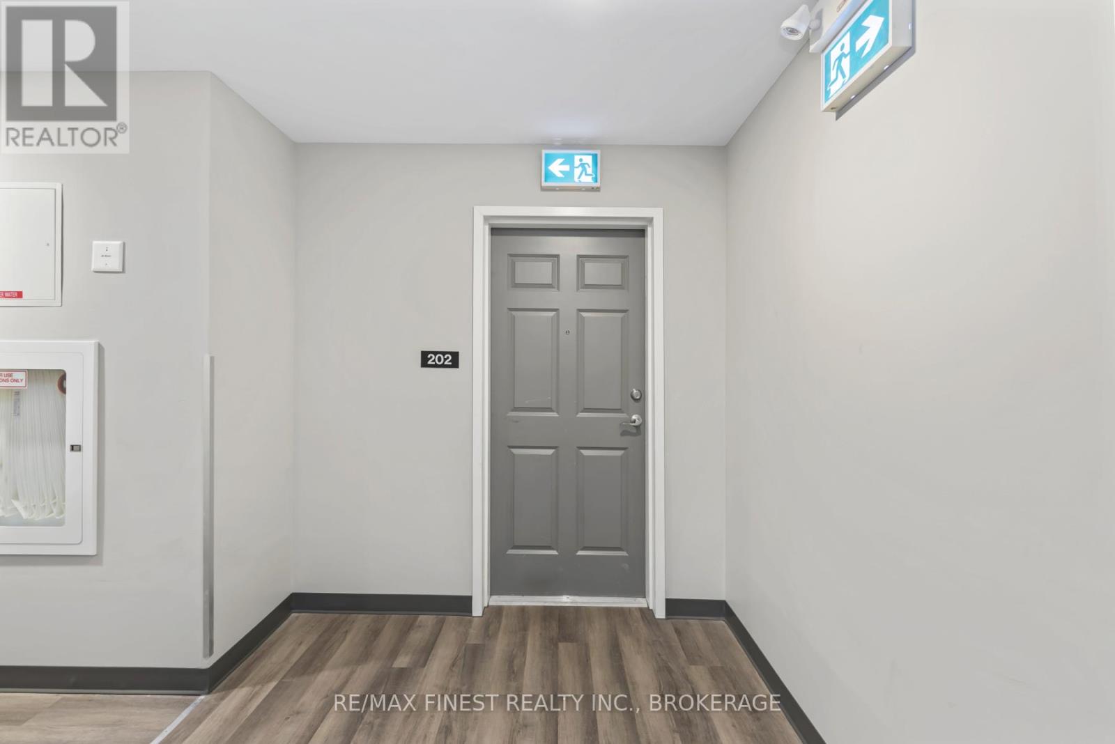 202 - 501 Frontenac Street, Kingston (East Of Sir John A. Blvd), Ontario  K4K 4L9 - Photo 6 - X12647828