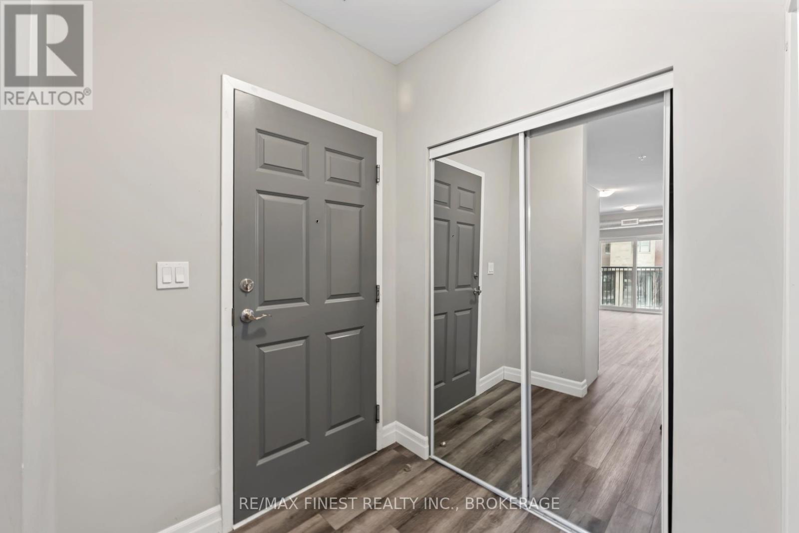 202 - 501 Frontenac Street, Kingston (East Of Sir John A. Blvd), Ontario  K4K 4L9 - Photo 7 - X12647828