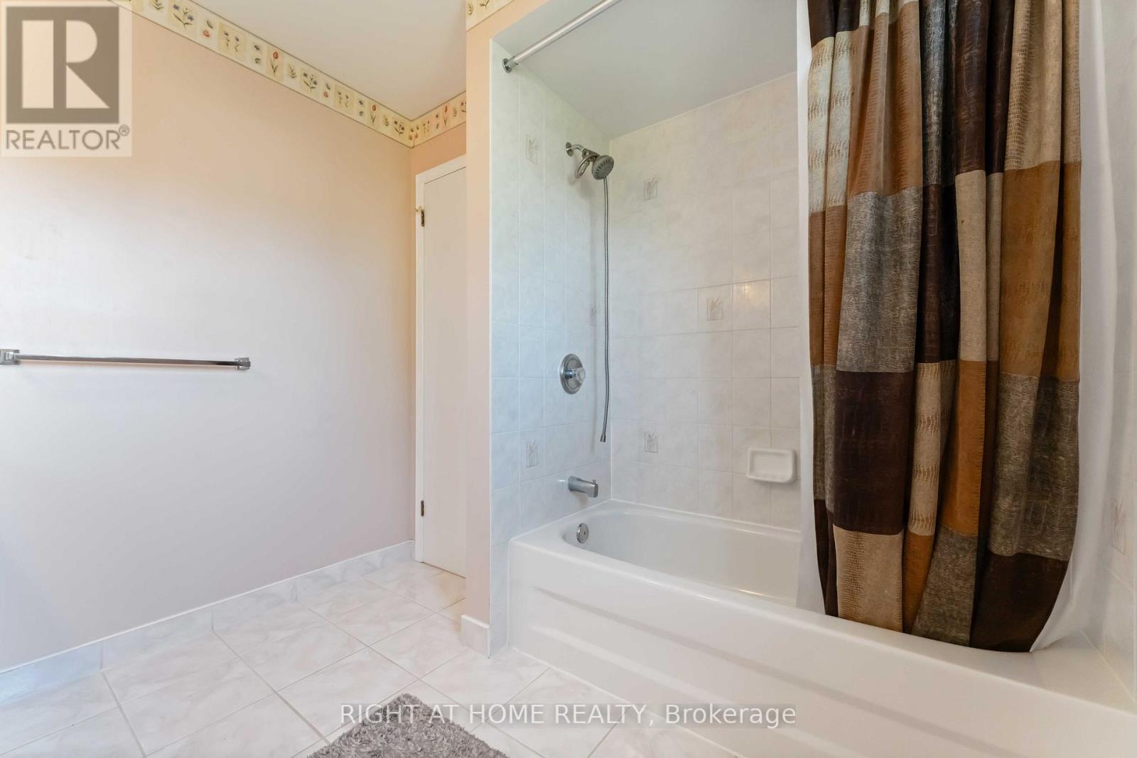 160 Grassy Plains Drive, Ottawa, Ontario  K2M 2S1 - Photo 16 - X12647814