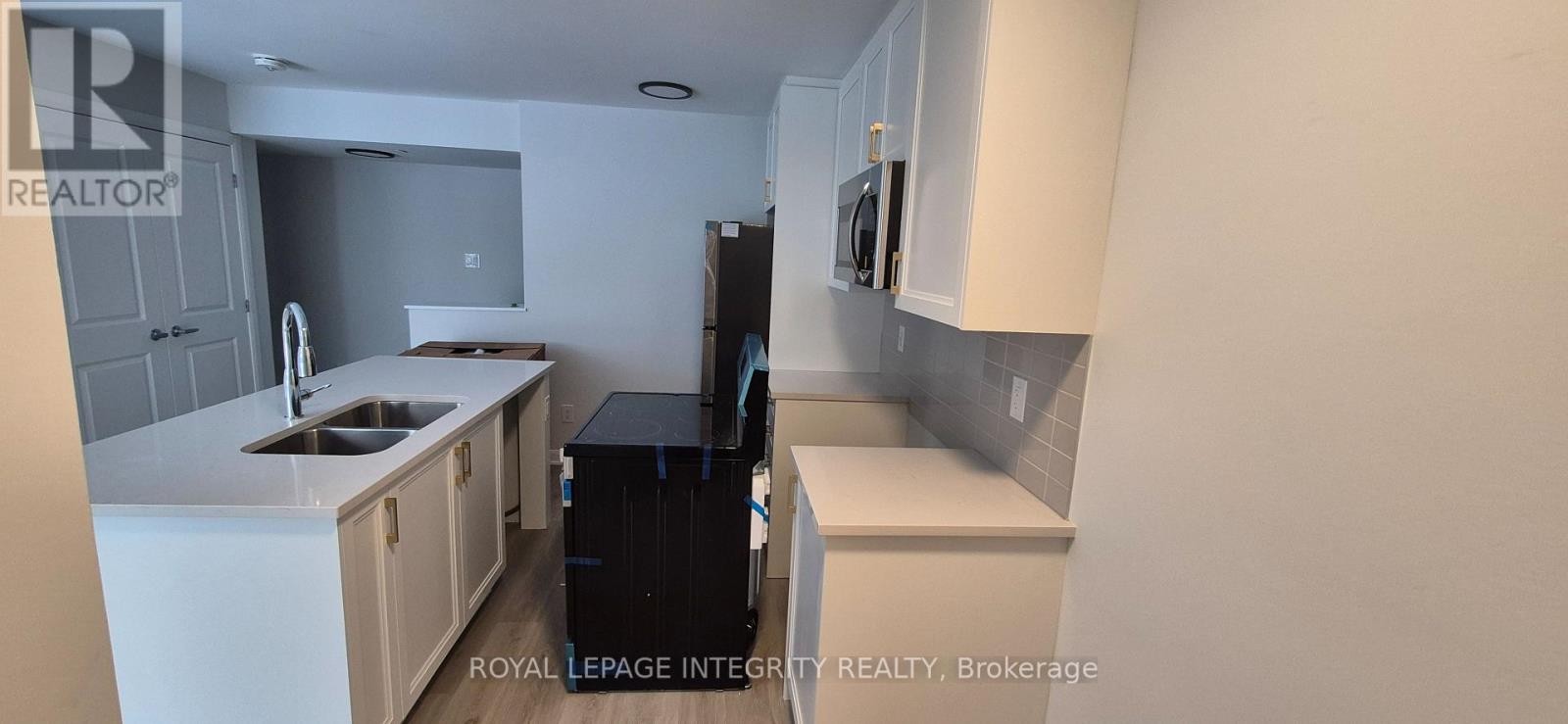 9 - 401 Glenroy Gilbert Drive, Ottawa, Ontario  K2J 7N7 - Photo 6 - X12647834