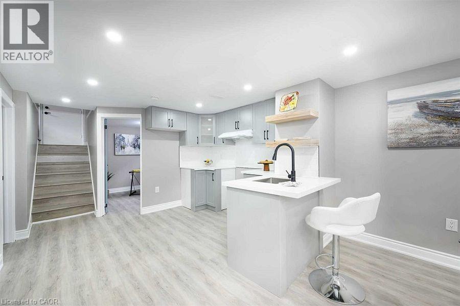 919 Brucedale Avenue E Unit# Lower, Hamilton, Ontario  L8T 1L8 - Photo 5 - 40794936